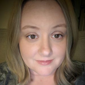 Meet your Posher, Gennifer